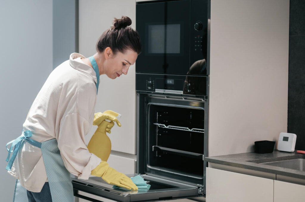 Oven cleaning services in aelaide